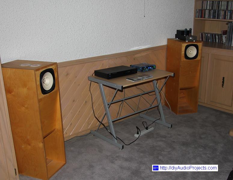 Gobo LM1875 Amp with Fostex FE206E BLH Speakers
