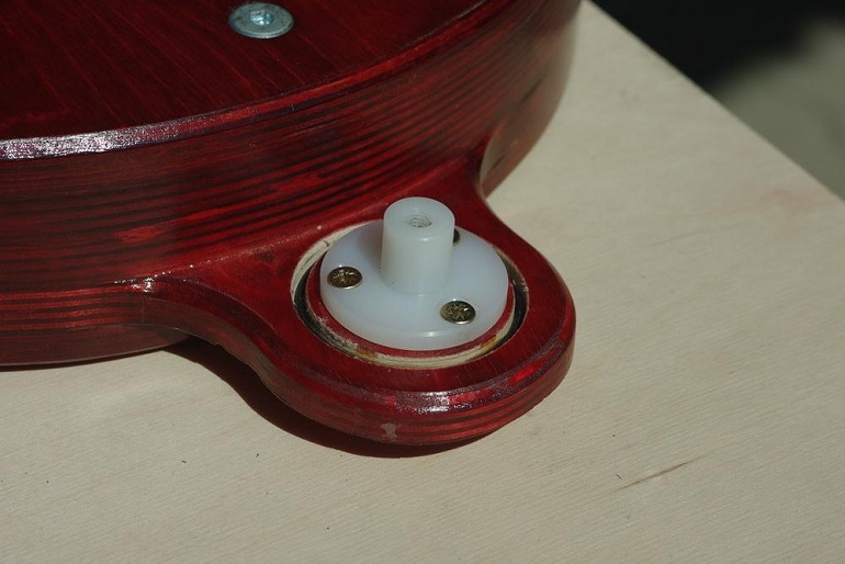 Assembly of Mounting Hardware for Support Feet
