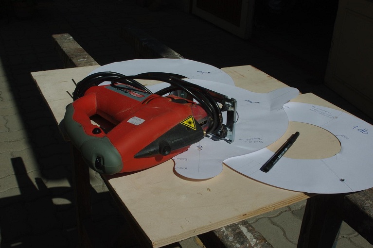 Cutting Plywood for DIY Turntable Plinth