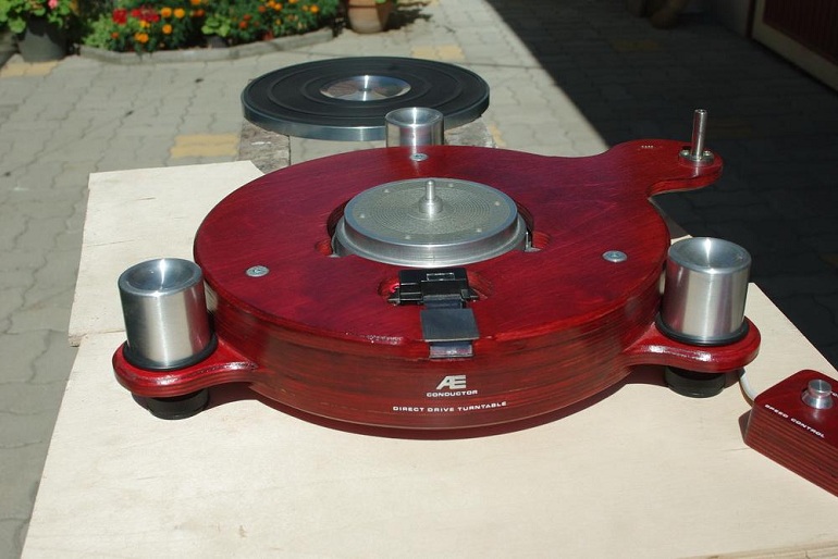 DIY Turntable with Speed Control Box and Record Platter