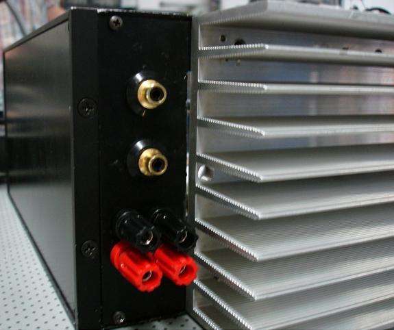RCA Inputs, Speaker Outputs and Heat Sink
