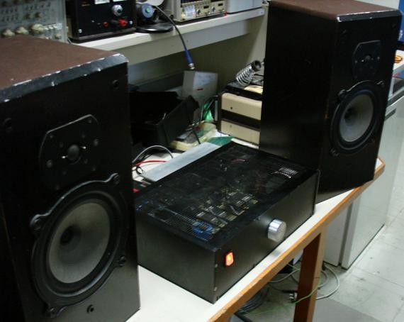 Listening to Class A Mosfet Amplifier