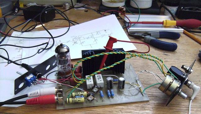 Tube / Mosfet Hybrid Amplifier Smoke Test