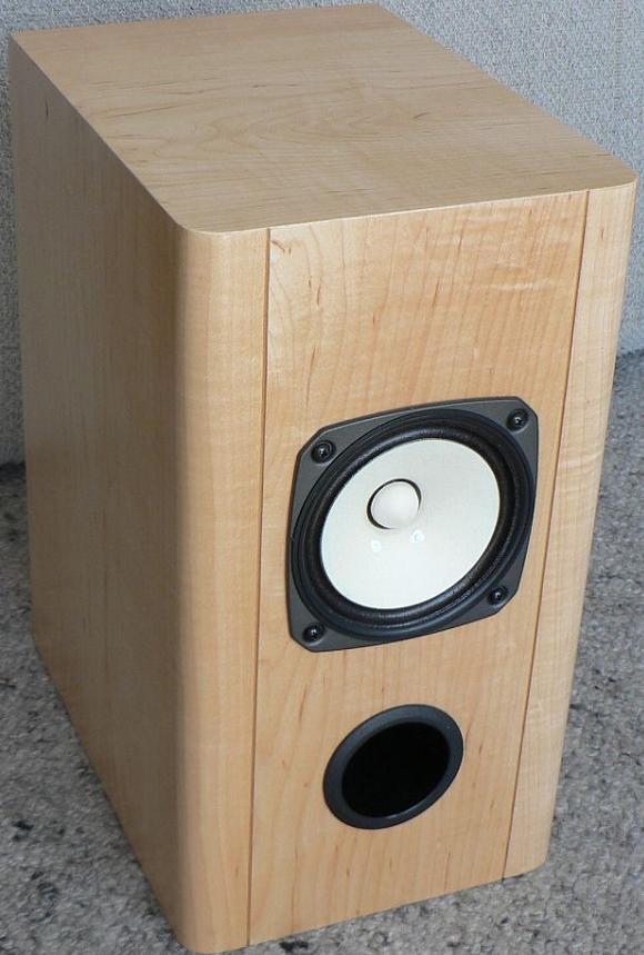 Finished Fostex FE127E Bass Reflex Bookshelf Speaker
