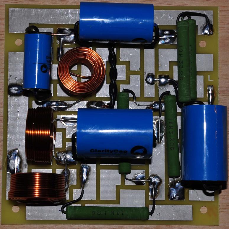Assembled 2-Way Speaker Crossover Network
