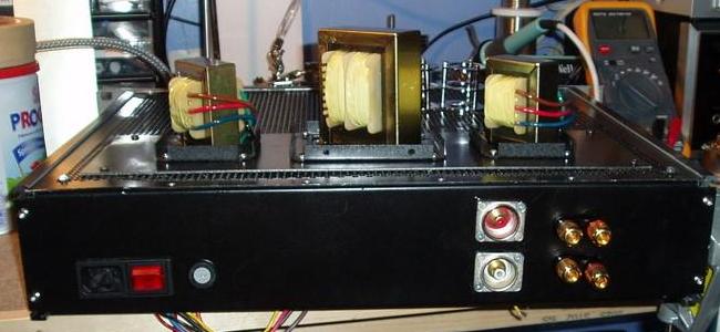 Rear View K-502 Tube Amp